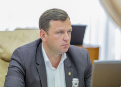 Телеграм: Андрею Нэстасе намекнули "наверху", что ему надо уходить