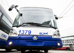 Ночное нападение в троллейбусе: молодого человека ранили ножом в Кишиневе