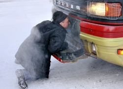 Пассажиров автобуса Бельцы – Клуж-Напока бросили ночью в глуши на морозе