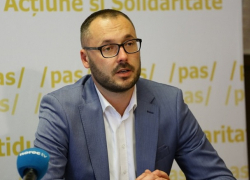 "Литвиненко-гейтский скандал". Министр в ус не дует и не собирается в отставку