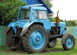 Двое пьяных приднестровцев ночью "пошли на приключения" и угнали трактор