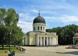 Румыния выделит 2 млн евро на укрепление румынской церкви в Молдове