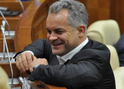 Санду отозвала Орден Республики у Плахотнюка