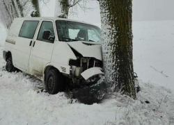 Четыре человека пострадали в аварии на заснеженной трассе в Фалештском районе