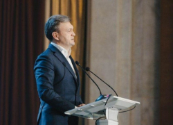 От ученика к учителю: Речан передает пост премьера своему наставнику