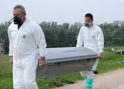 Ревнивый молдаванин насмерть забил жену и выбросил ее тело в море в Италии