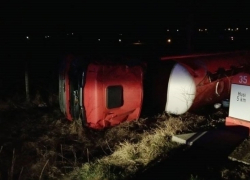 В Румынии перевернулась молдавская цистерна с топливом