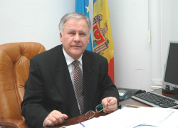 Дьяков признал, что за рулем перевернувшегося в центре Кишинева Range Rover была его дочь 