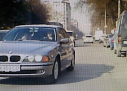 На Ботанике водитель BMW совершил опасный маневр, едва не спровоцировав ДТП