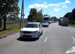Сотни автомобилей выезжают из Приднестровья в Молдову