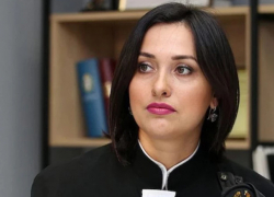 Судья: почему зарплата министра – 50 тыс., а хирурга – 15?