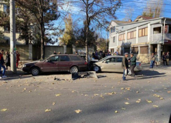 Момент тройного ДТП на Буюканах попал на видео