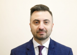 Глава ANRE снизит зарплату более чем на 25%: ранее получал около 125 тысяч леев в месяц