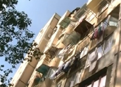 Секс с двумя женщинами на съемной квартире для мужчины в Каушанах завершился смертельным прыжком