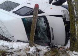 Микроавтобус с пассажирами опрокинулся на трассе Тараклия-Кагул, пострадал человек 