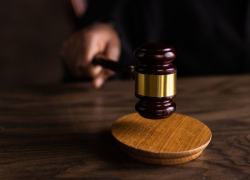 Мужчина получил 10 лет за убийство отца - ссора разгорелась из-за плохого интернет-соединения