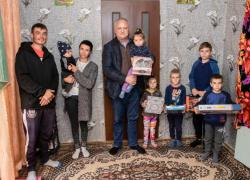 Додон пришел на помощь семье с финансовыми трудностями