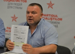 Покушение на жизнь столичного мунсоветника: у иномарки на скорости вырвало колесо