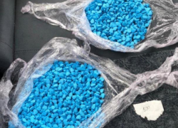 В ночные клубы Кишинева едва не попали тысячи таблеток экстази