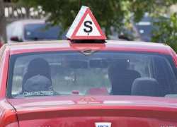 Во время практических уроков вождения легко нарваться на штраф