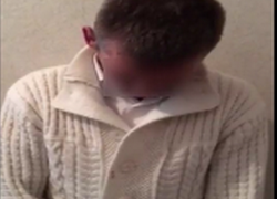 Карманник, сделавший в столичной маршрутке из девушки жертву, попал на видео