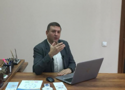 На их фоне премьер выглядит нищим: почему руководители мелких ведомств получают огромные зарплаты?
