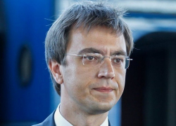 Предателем назвали украинского министра, жена которого родила в США