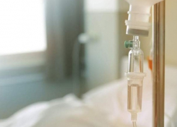 Врачу, виновному в смерти ребенка, разрешили дальше работать доктором