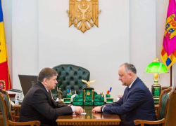 Игорь Додон провел встречу с послом Молдовы в России