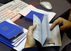 Молдавский паспорт перегнал российский в рейтинге паспортов