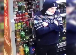 Полиция просит помощи в поиске 30-летнего мошенника