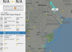 Кружение разведывательного самолёта США у восточных границ РМ продолжается
