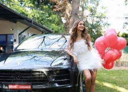 Юлиана Берегой отметила 18-летие, поразив поклонников подарком в виде шикарного «Porsche»