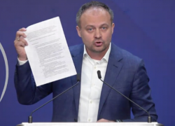 Венецианская комиссия и прочие европейские структуры демократам "не указ" - Канду заявил, что все их решения не имеют "юридического эффекта"