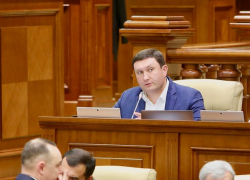 Топливная проблема: депутаты ПСРМ требуют компенсаций для водителей