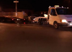 ДТП в Унгенах - столкнувшиеся машины оказались во дворе частного хозяйства