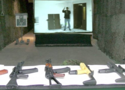 Пришел в тир и выстрелил себе в голову