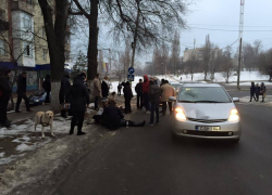 На Телецентре у пешеходного перехода сбили женщину с ребенком