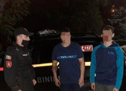 На Чеканах орудуют гопники