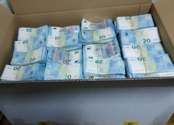 Суд установил меру пресечения водителю, пойманному в Леушенах с полутора миллионами евро