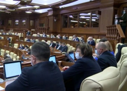 За 100 дней работы парламента сразу 19 депутатов PAS не вымолвили ни слова 