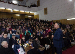 Встреча с Додоном в Окнице прошла при скоплении людей, зал был переполнен