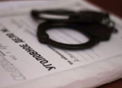 В ПМР злобного мстителя-погромщика вычислили по отпечатку подошвы обуви на двери