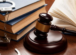 Пьяный судья в Сороках избил человека, устроил ДТП и попытался скрыться: МВД передало дело прокурору