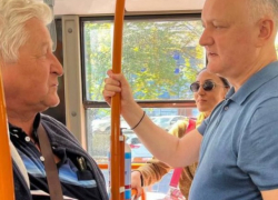 Игорь Додон поехал в прокуратуру на общественном транспорте