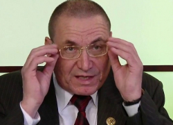 Шаповалов убежден, что Додону нечего горевать из-за поражения на президентских выборах