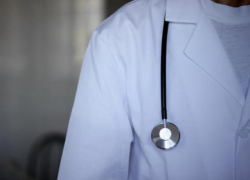 Гинеколога, чья пациентка скончалась после родов, приговорили к лишению свободы