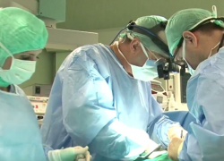 Молдавские хирурги провели уникальную операцию по пересадке печени в прямом эфире 
