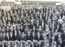 Депутаты первого парламента Молдовы поддерживают правительство Майи Санду