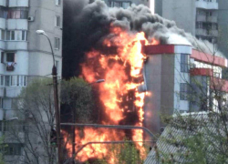 Взрыв и огненный ад: в Кишиневе частично сгорел торговый центр